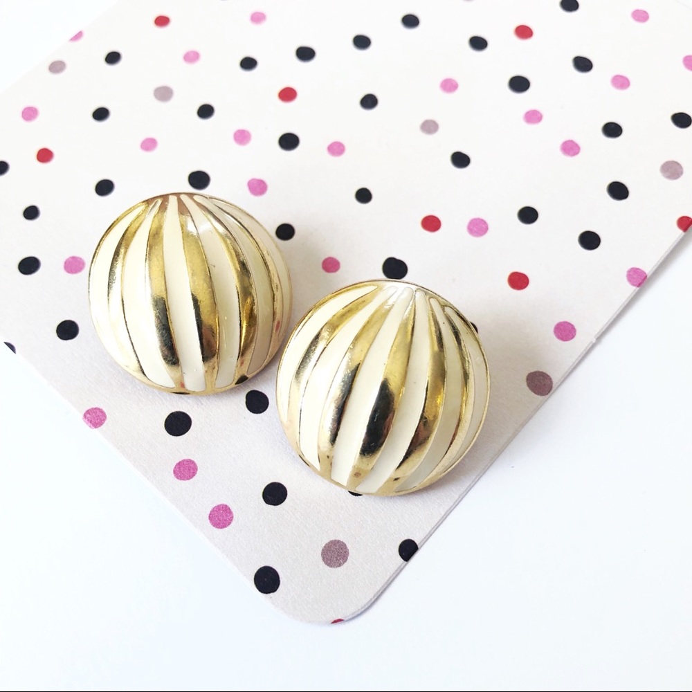 Vintage Trifari cream & gold tone ball earrings